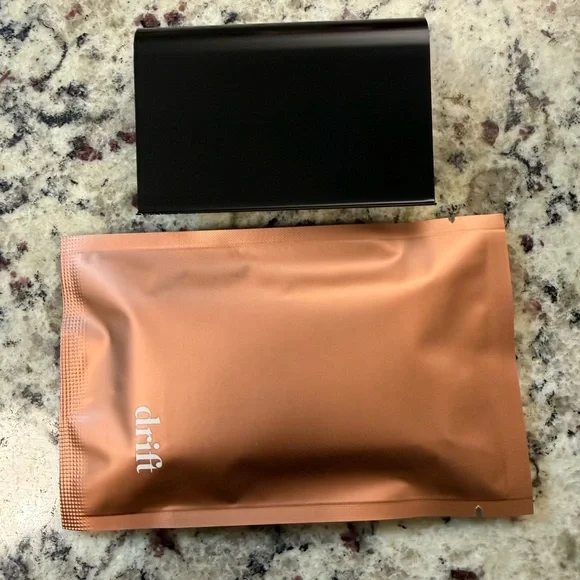 Drift Wooden Aromatherapy Block - Natural Brown - Visor Clip Kit Open Air scent - Picture 6 of 8